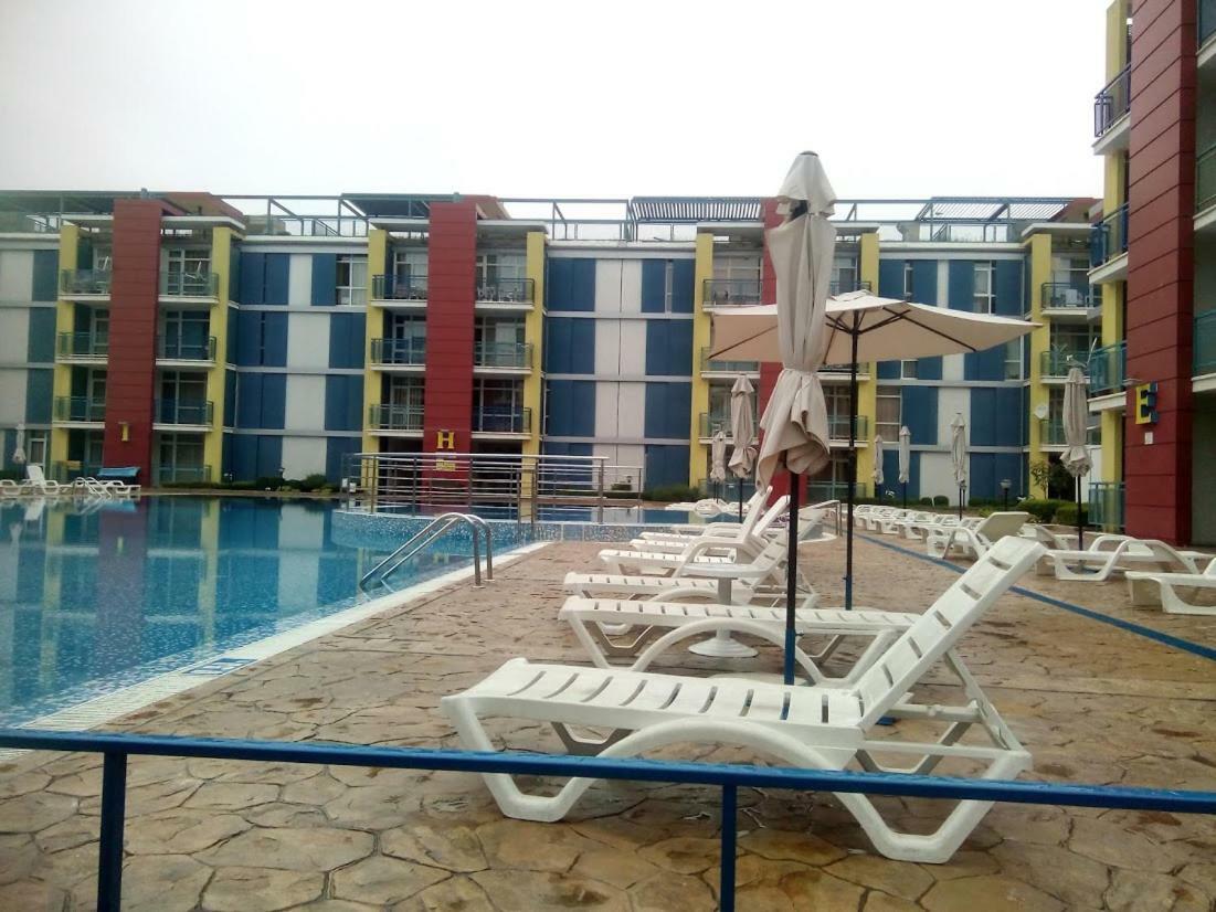Elit 4 Apartments Σάνι Μπιτς Εξωτερικό φωτογραφία